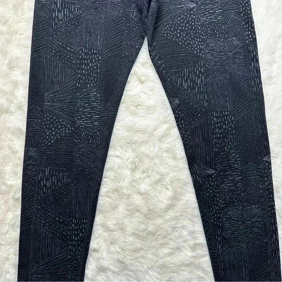 Tuff Athletics Leggings Black & Grey Size Medium - Picture 3 of 16